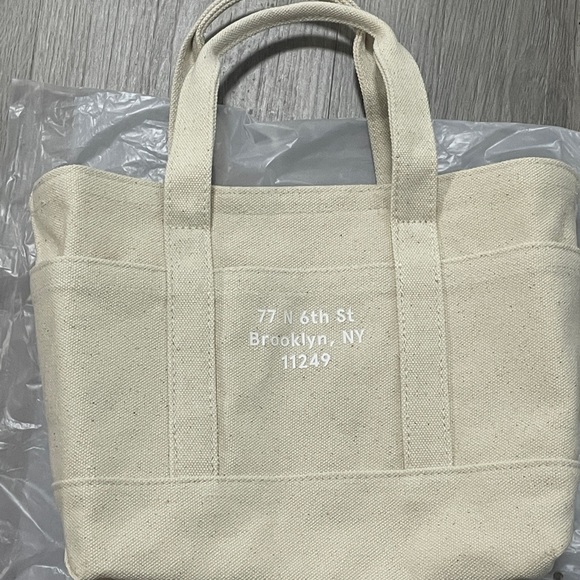 Glossier NY Brooklyn Tote - Picture 3 of 4